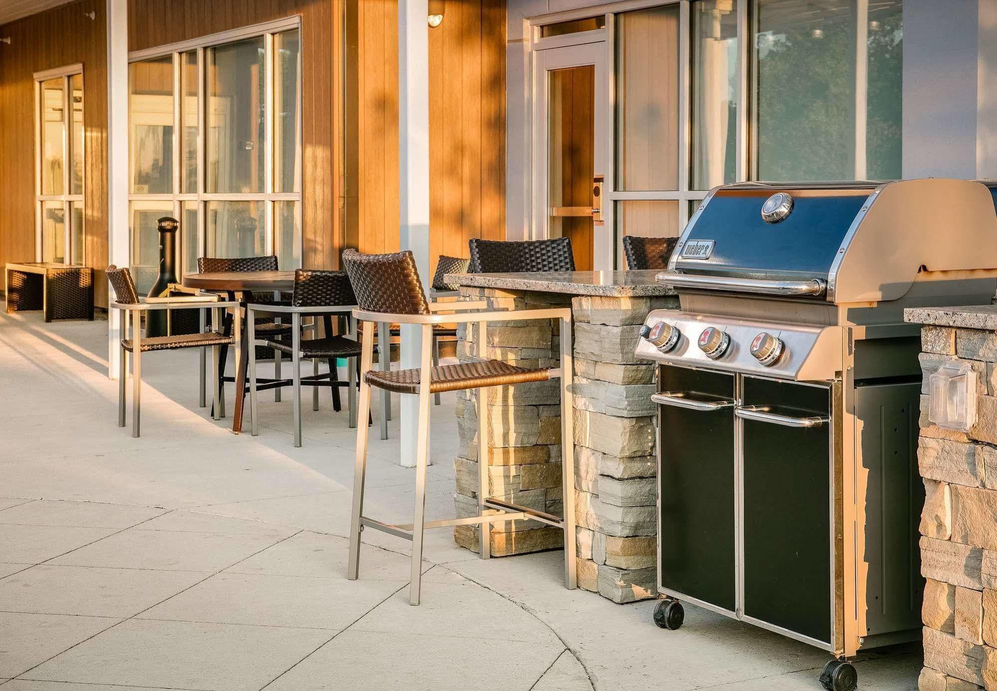 Towneplace Suites By Marriott Kansas City Airport Dış mekan fotoğraf